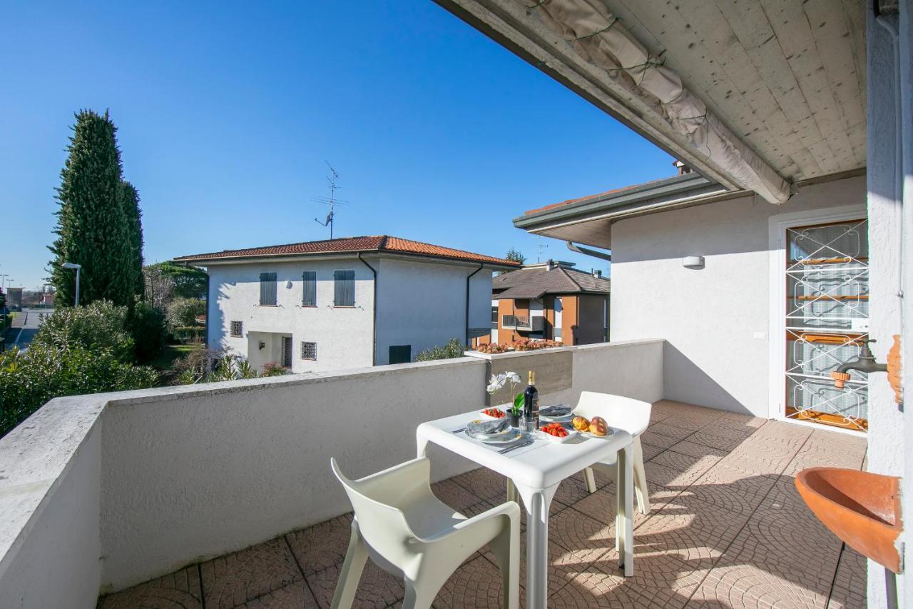 Villa Fiorita Apartments - Happy Rentals Sirmione Exteriér fotografie