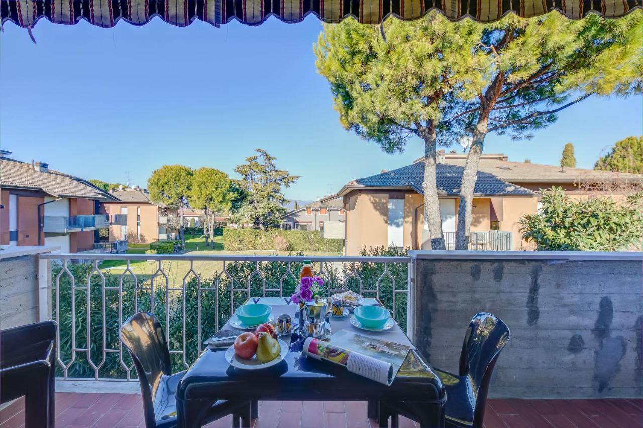 Villa Fiorita Apartments - Happy Rentals Sirmione Exteriér fotografie