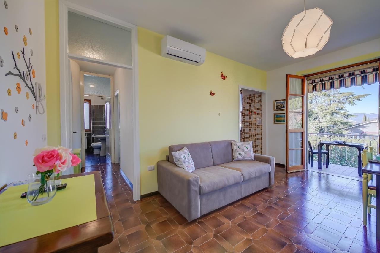 Villa Fiorita Apartments - Happy Rentals Sirmione Exteriér fotografie