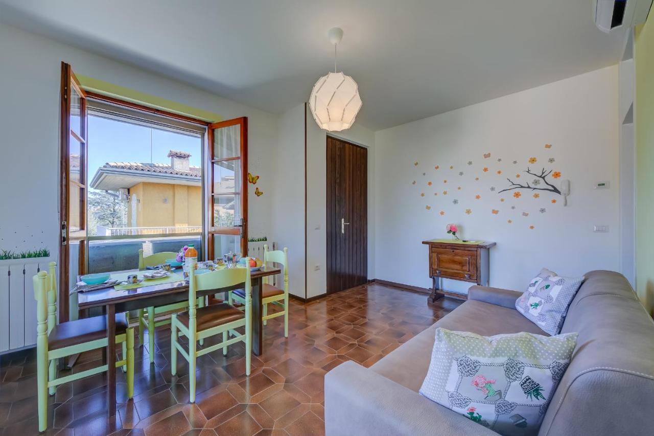 Villa Fiorita Apartments - Happy Rentals Sirmione Exteriér fotografie