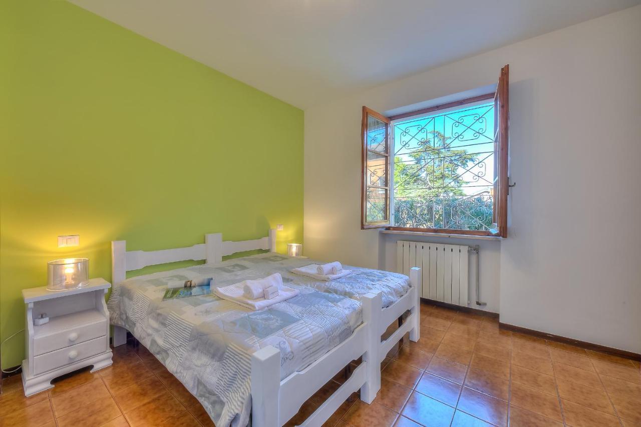 Villa Fiorita Apartments - Happy Rentals Sirmione Exteriér fotografie