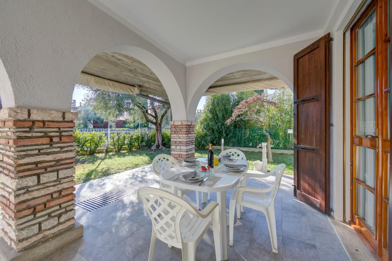 Villa Fiorita Apartments - Happy Rentals Sirmione Exteriér fotografie