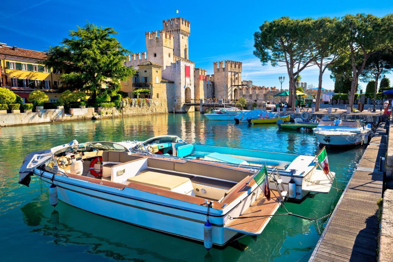 Villa Fiorita Apartments - Happy Rentals Sirmione Exteriér fotografie
