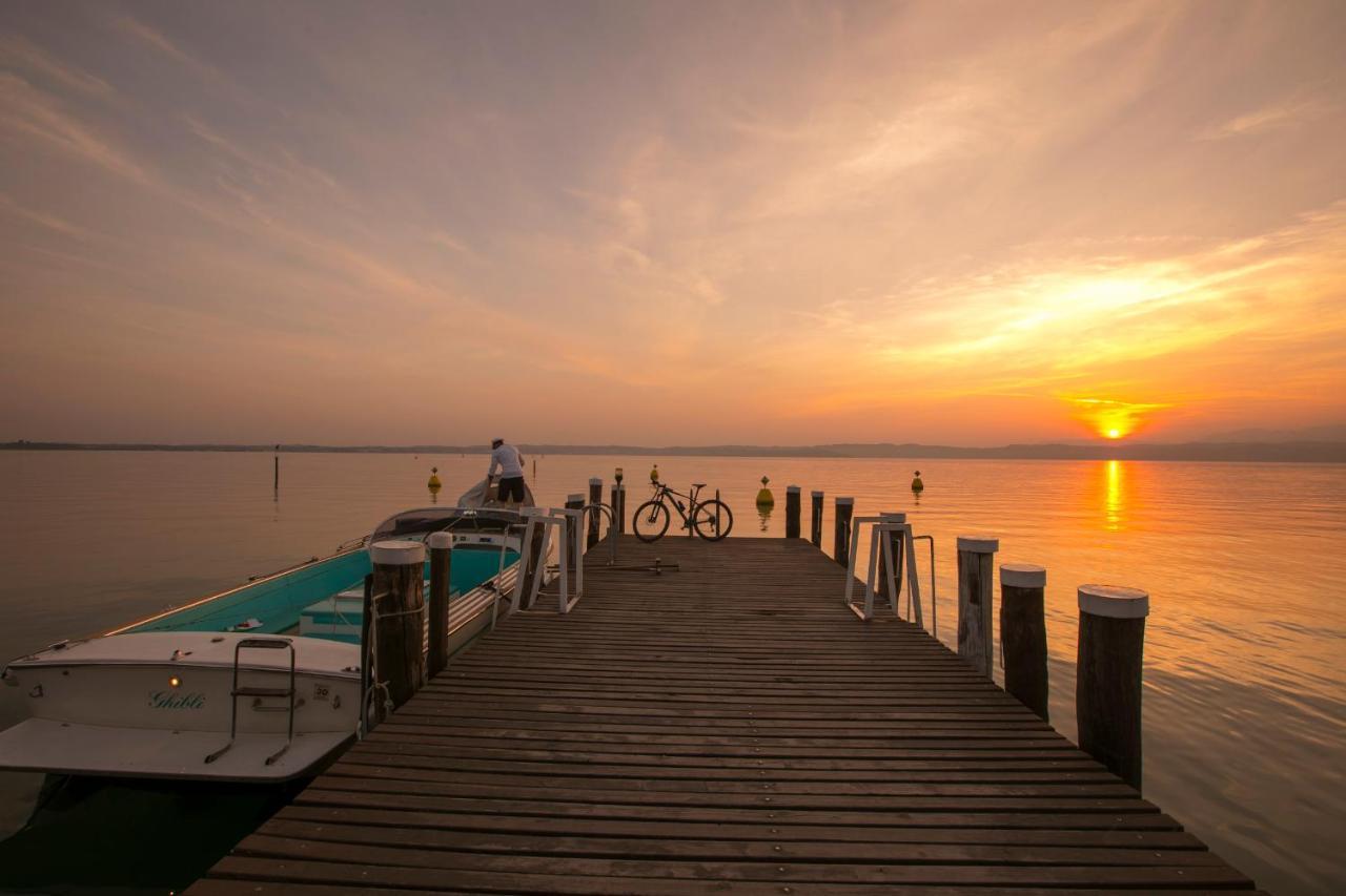 Villa Fiorita Apartments - Happy Rentals Sirmione Exteriér fotografie