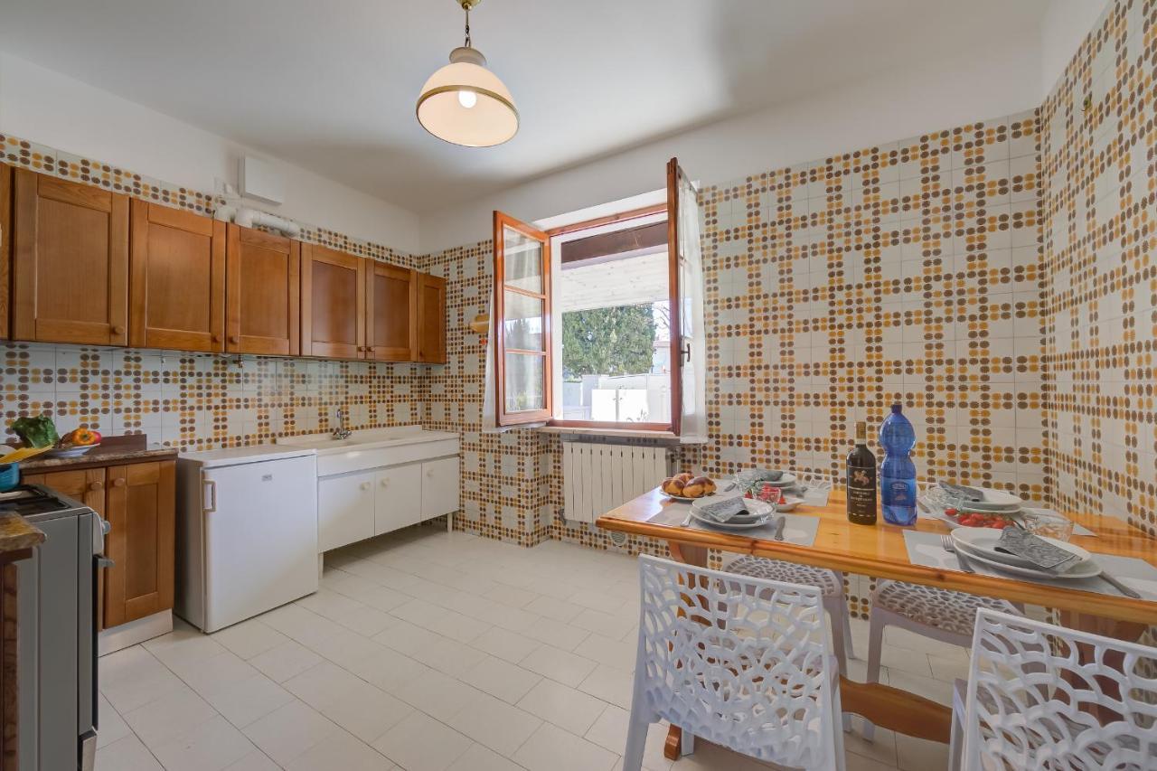 Villa Fiorita Apartments - Happy Rentals Sirmione Exteriér fotografie